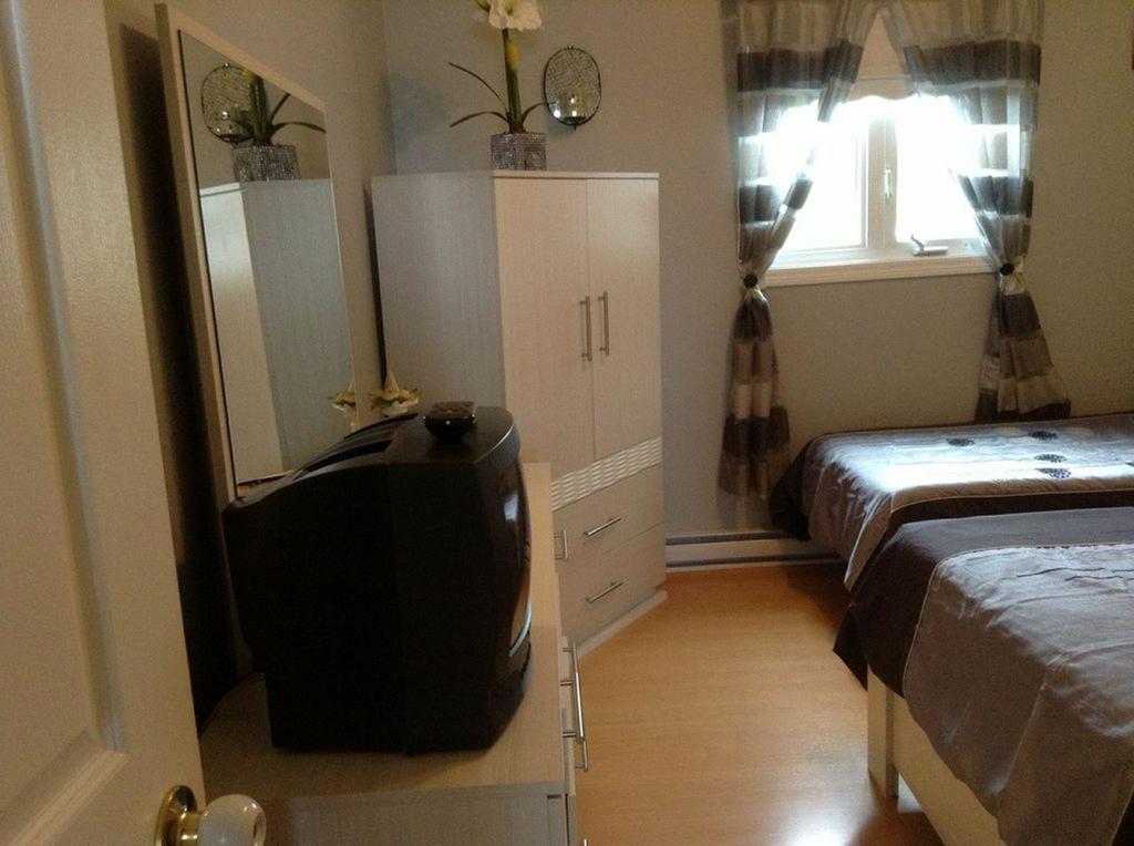 Gite Petales De Rose Cap-des-Rosiers Zimmer foto